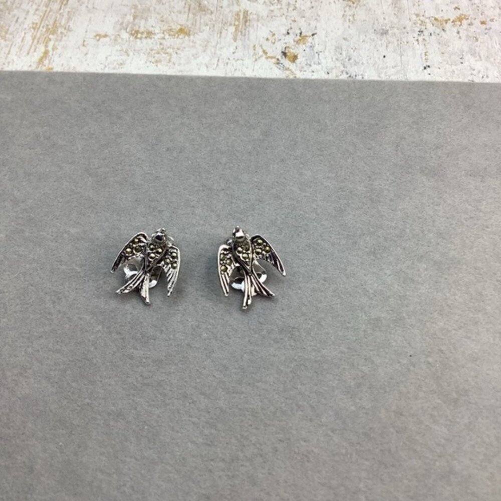 Vintage Swallow Marcasite clip earrings petite - Picture 3 of 5